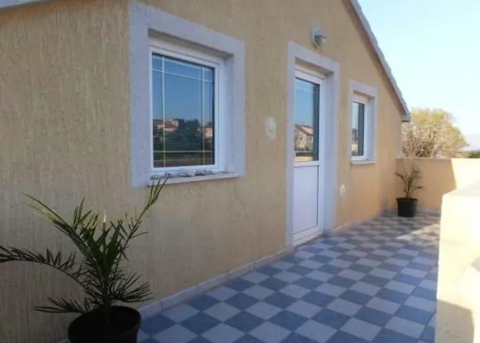 Jenny's House Supetar